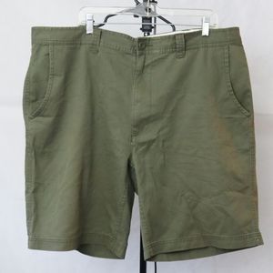 St John's bat cargo short